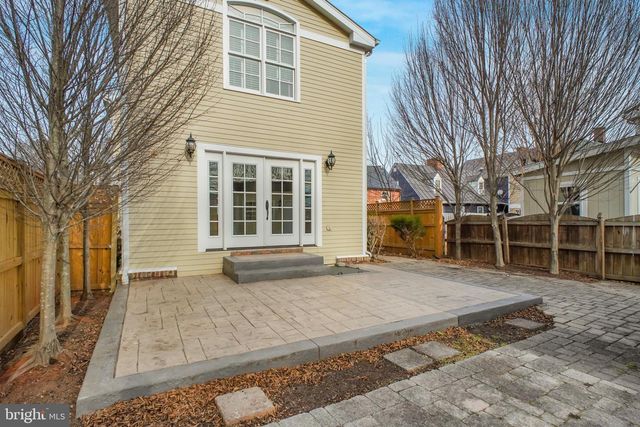 204 FAUQUIER ST, Fredericksburg, VA 22401