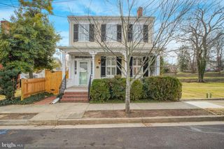 204 FAUQUIER ST, Fredericksburg, VA 22401
