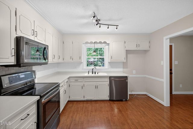 6700 Brookmeade Place, Raleigh, NC 27612