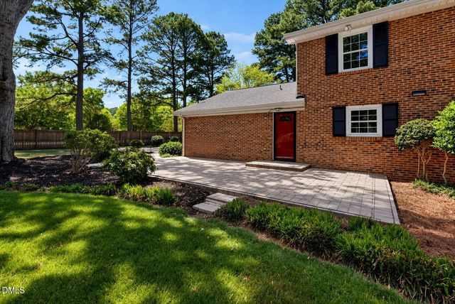 6700 Brookmeade Place, Raleigh, NC 27612