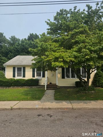 54 Woodrow Avenue, Norwich, CT 06360
