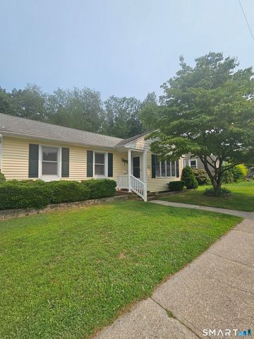 54 Woodrow Avenue, Norwich, CT 06360