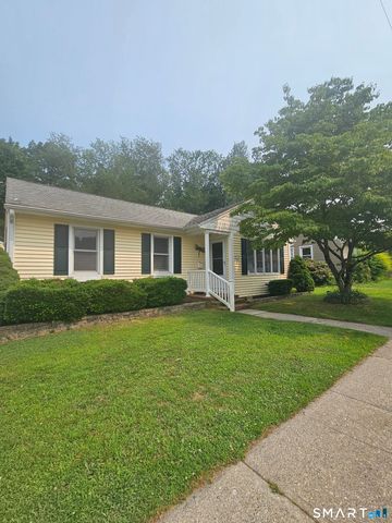 54 Woodrow Avenue, Norwich, CT 06360