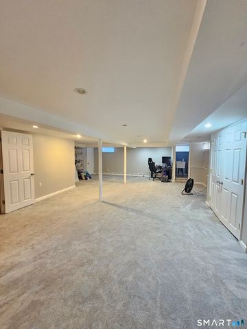 54 Woodrow Avenue, Norwich, CT 06360