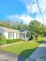 54 Woodrow Avenue, Norwich, CT 06360