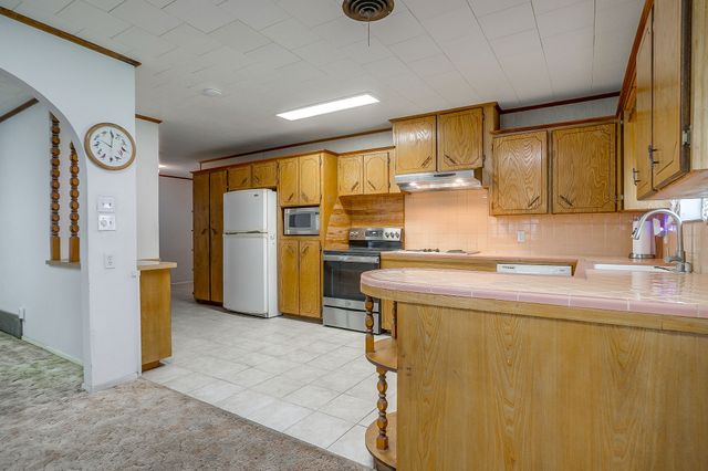 616 Post Oak Drive, Hurst, TX 76053