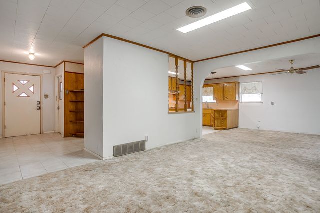 616 Post Oak Drive, Hurst, TX 76053