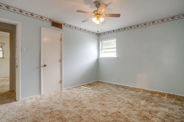 616 Post Oak Drive, Hurst, TX 76053