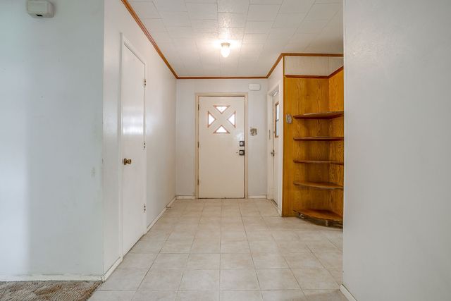 616 Post Oak Drive, Hurst, TX 76053