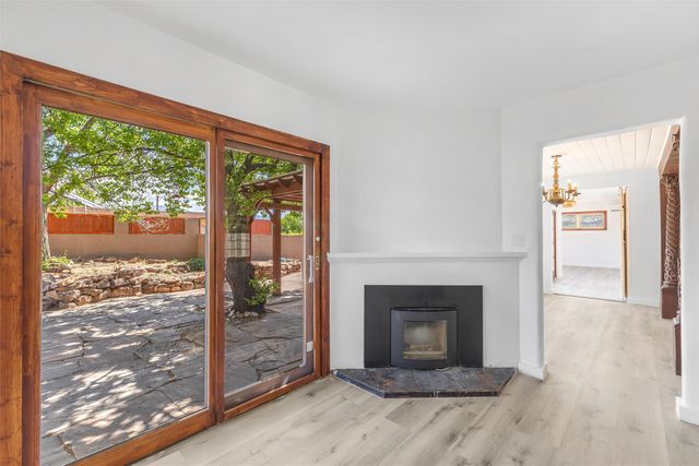 211 Spruce Street, Santa Fe, NM 87501