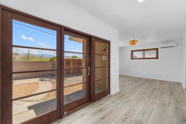 211 Spruce Street, Santa Fe, NM 87501