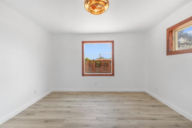 211 Spruce Street, Santa Fe, NM 87501