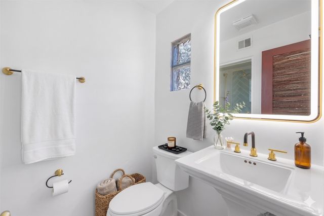 211 Spruce Street, Santa Fe, NM 87501