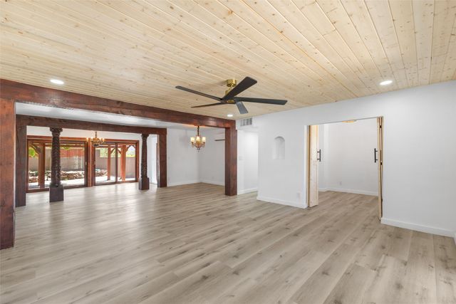 211 Spruce Street, Santa Fe, NM 87501