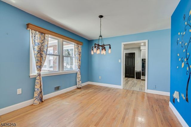 10 Wellington Ave, Woodbridge Twp., NJ 07064