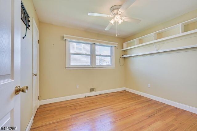 10 Wellington Ave, Woodbridge Twp., NJ 07064