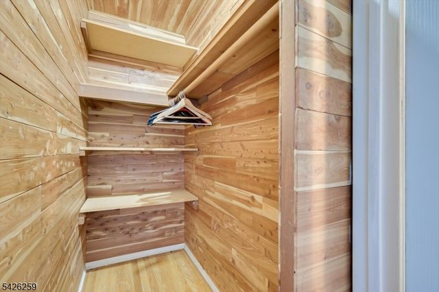 10 Wellington Ave, Woodbridge Twp., NJ 07064