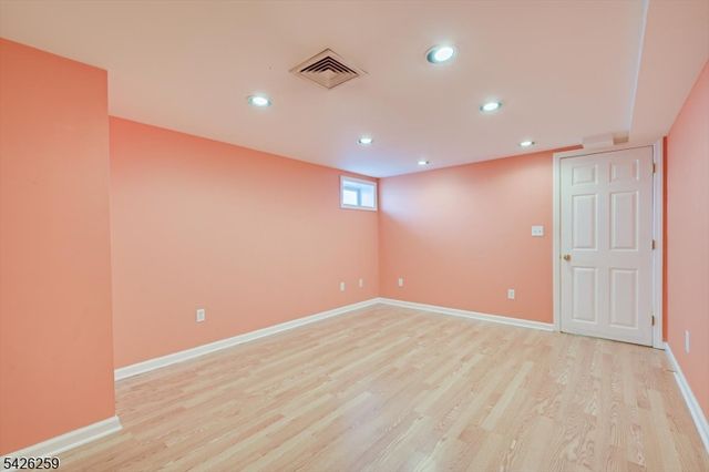 10 Wellington Ave, Woodbridge Twp., NJ 07064