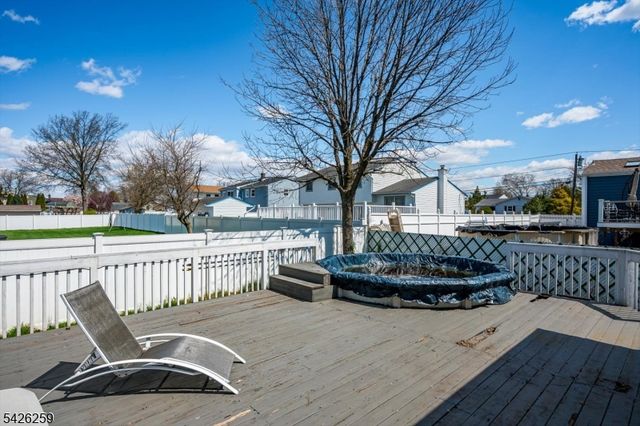 10 Wellington Ave, Woodbridge Twp., NJ 07064