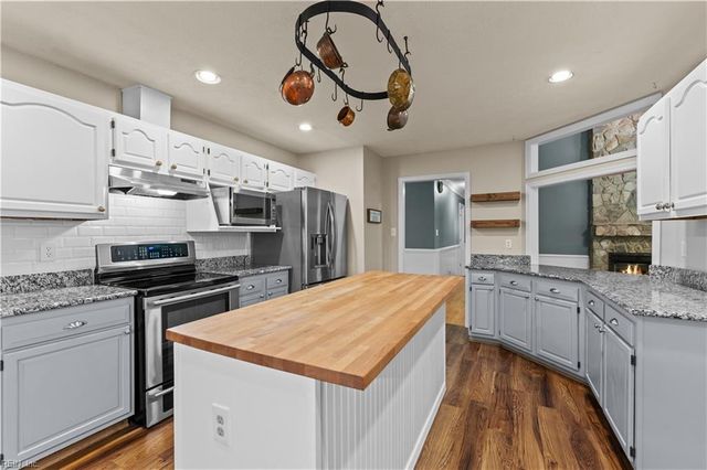 7552 Vincent DR, Toano, VA 23168