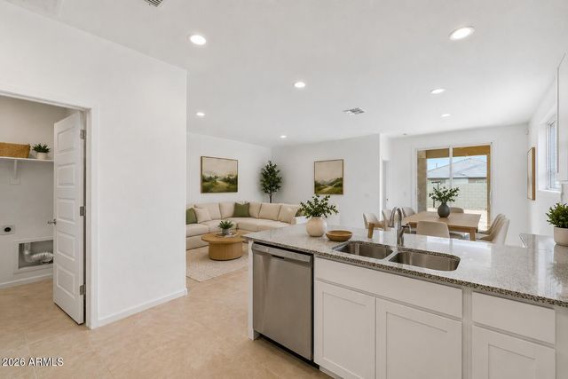 2440 W Bowker Street, Phoenix, AZ 85041