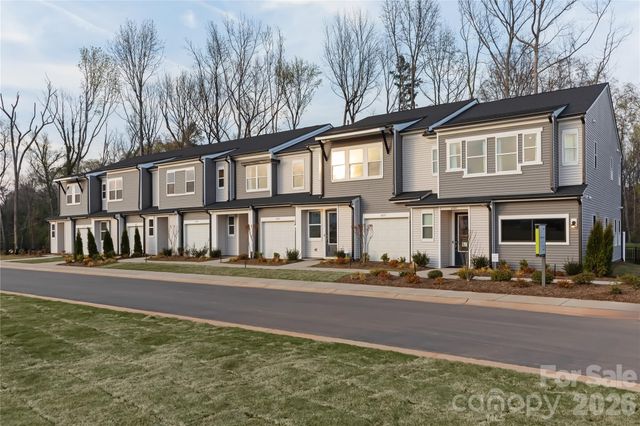 6033 Longar Lane, Charlotte, NC 28269
