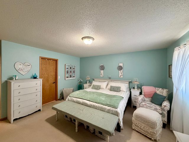 408 Clearview Court, Moorhead, MN 56560