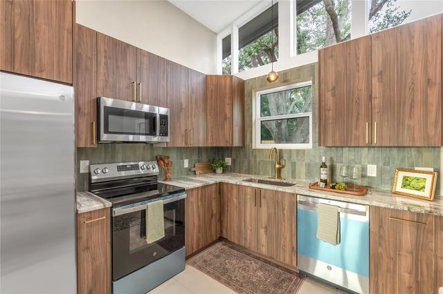 5023 9TH STREET E, Bradenton, FL 34203