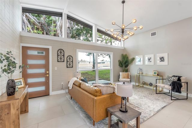 5023 9TH STREET E, Bradenton, FL 34203