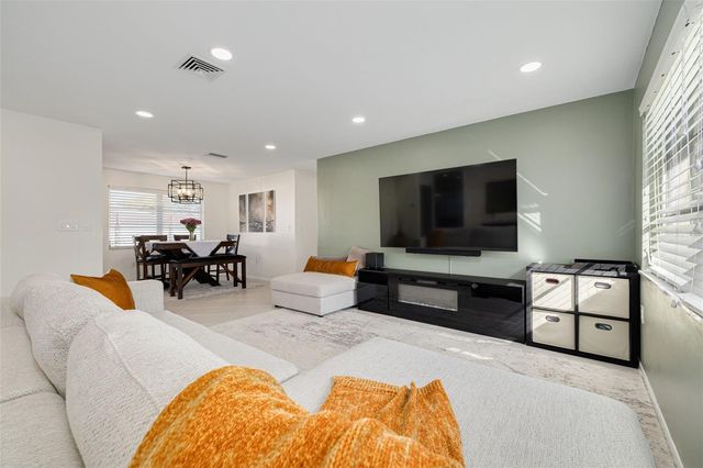 1736 ALGONQUIN DRIVE, Clearwater, FL 33755