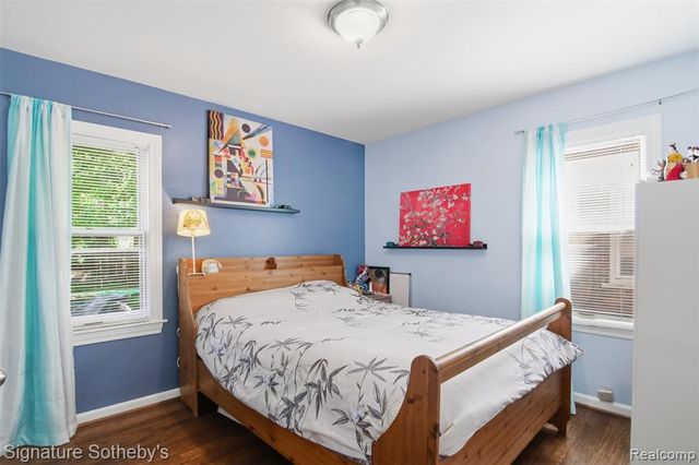 1268 Brys Drive, Grosse Pointe, MI 48236