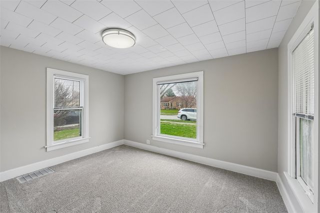 904 13th Street, West Des Moines, IA 50265