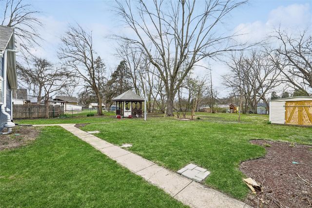 904 13th Street, West Des Moines, IA 50265