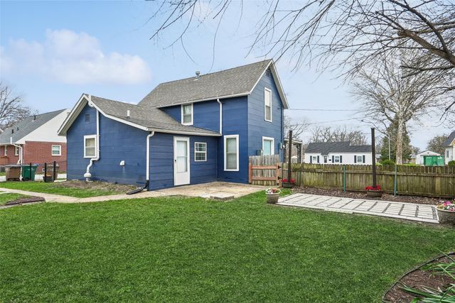 904 13th Street, West Des Moines, IA 50265