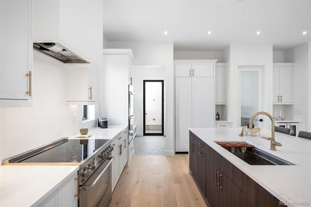 3400 S Bellaire Street, Denver, CO 80222