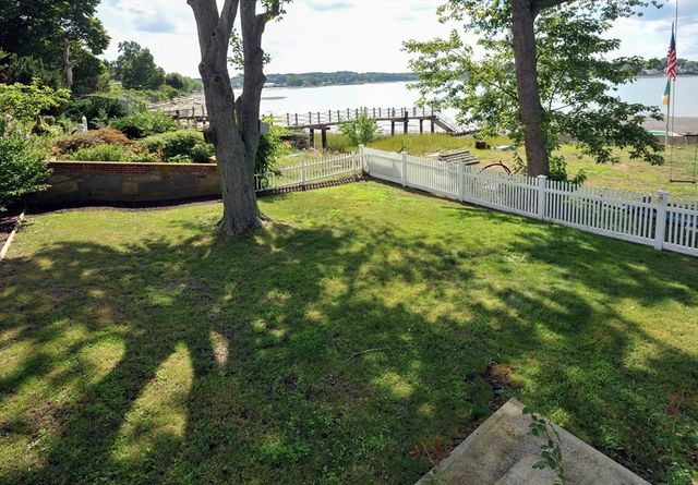 62 Rosemont Rd, Weymouth, MA 02191