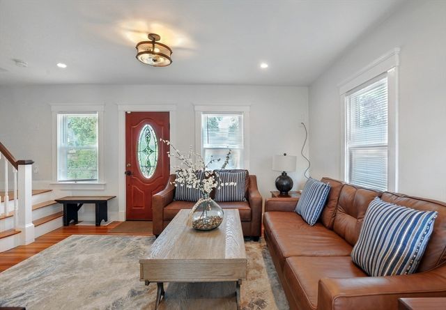 62 Rosemont Rd, Weymouth, MA 02191