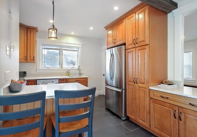 62 Rosemont Rd, Weymouth, MA 02191