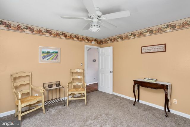 124 ASHURST LN, Mount Holly, NJ 08060