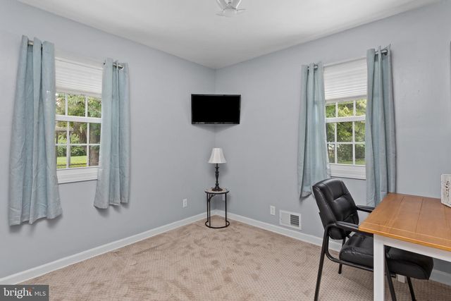 124 ASHURST LN, Mount Holly, NJ 08060