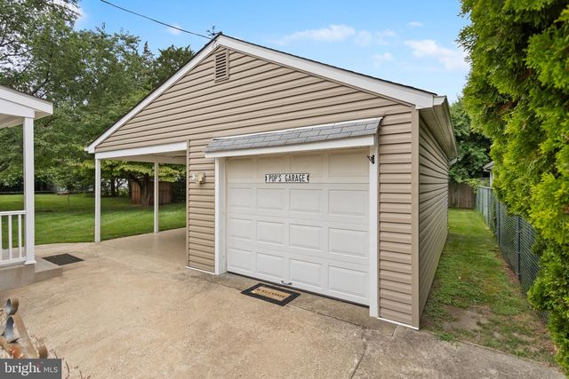 124 ASHURST LN, Mount Holly, NJ 08060