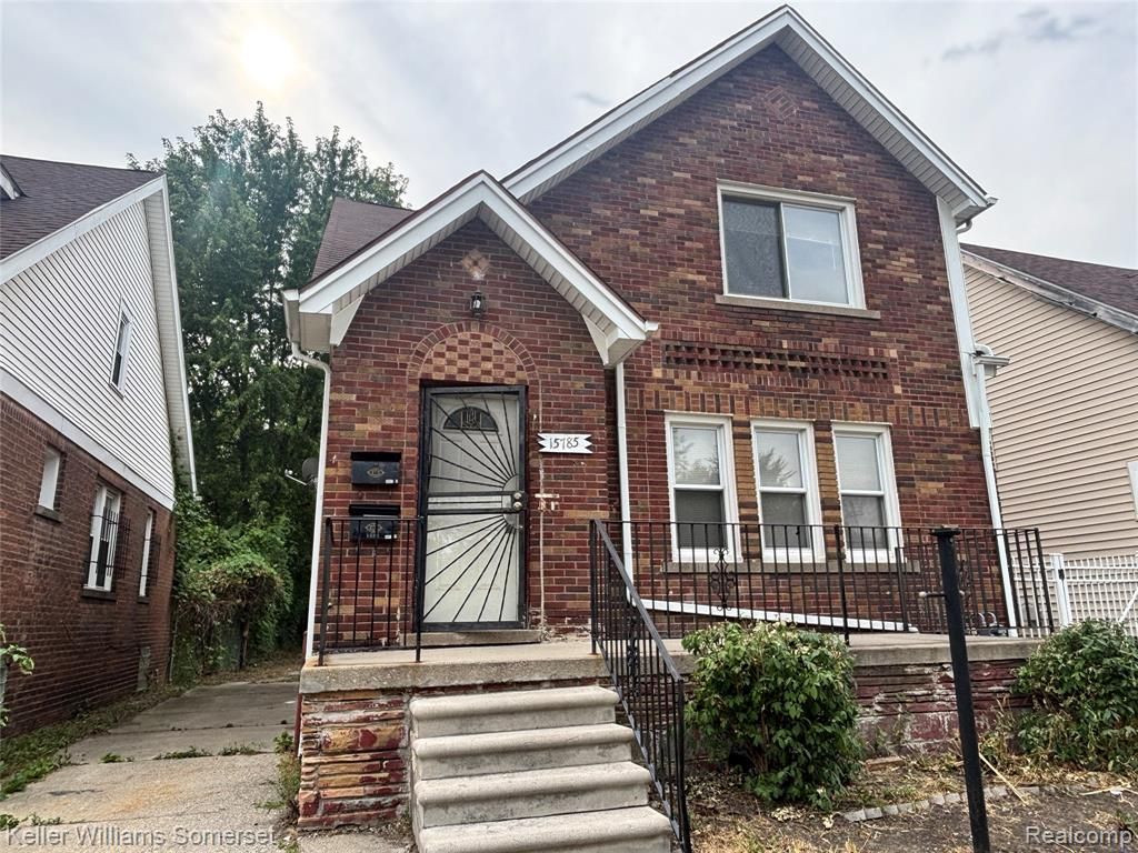 15785 Pinehurst Street 1, Detroit, MI 48238