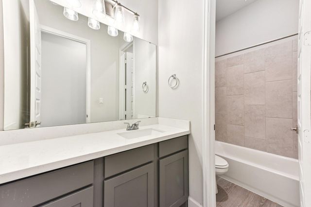 163 Kellogg LN, Bastrop, TX 78602