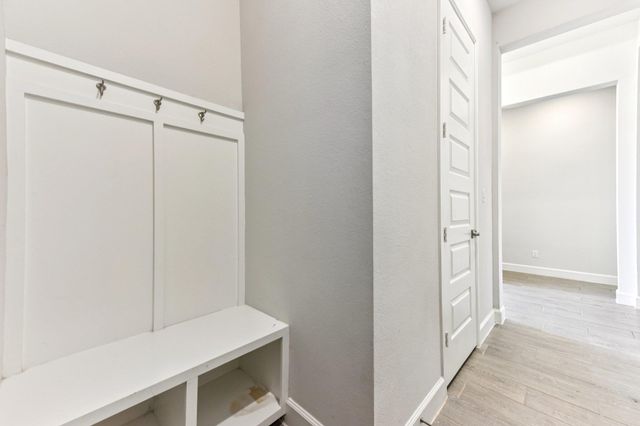 163 Kellogg LN, Bastrop, TX 78602