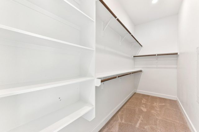 163 Kellogg LN, Bastrop, TX 78602