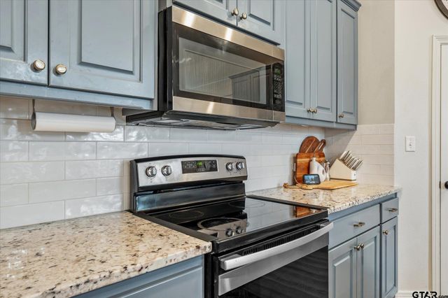 1735 Alamo Crossing, Tyler, TX 75701