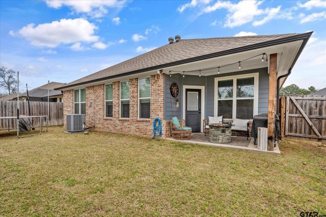 1735 Alamo Crossing, Tyler, TX 75701