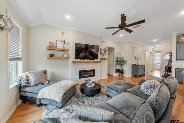 1735 Alamo Crossing, Tyler, TX 75701