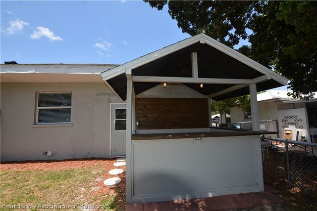 225 Micco Avenue, Sebring, FL 33870
