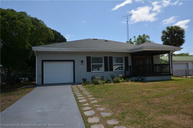 225 Micco Avenue, Sebring, FL 33870